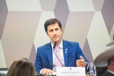 Duarte Jr. detona advogado na CPMI do INSS: “Você tem meu total desprezo”
