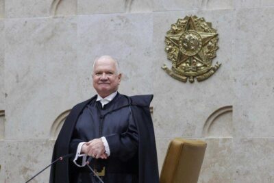 Em posse como presidente, Fachin diz que STF não é “submisso” ao populismo