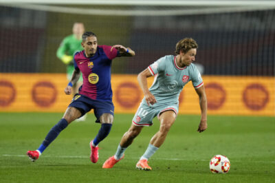 Barcelona e Atlético de Madrid empatam por 4 a 4 em semifinal eletrizante da Copa do Rei