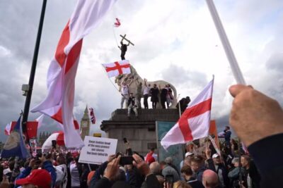 Mais 110 mil manifestantes participam de marcha anti-imigração em Londres