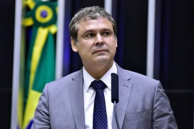 Base do governo Lula se irrita com votação de urgência do PL da Anistia na Câmara