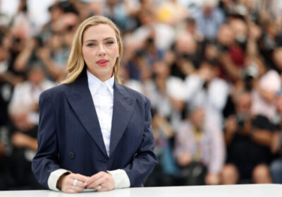 Scarlett Johansson estreia primeiro filme como diretora em Cannes e diz que ‘todos os atores têm medo de desaparecer’