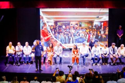 Brandão participa do II Encontro Estadual do Municipalismo, em Timon, e em Caxias, entrega tablets para o ensino médio e inaugura o Centro de Ciências da Saúde da Uema