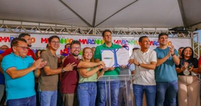 Iracema Vale participa de assinatura de ordens de serviço em São Benedito do Rio Preto, Belágua e Urbano Santos