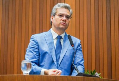 Neto Evangelista repreende e cobra autocontrole e inteligência emocional da oposição