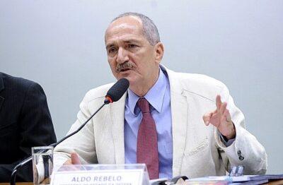 Aldo Rebelo profere palestra na Expo Indústria sobre o Brasil na geopolítica internacional