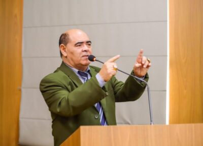 Vídeos: Vereador Astro de Ogum expõe a falta de comunicação entre Eduardo Braide e os seus comandados.