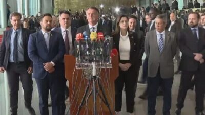 Bolsonaro após derrotado nas urnas para Lula fala pela 1ª vez