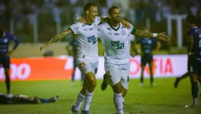 Bahia goleia Confiança fora de casa e fica perto do título da Copa do Nordeste