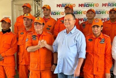 Governador Brandão recepciona bombeiros que participaram da missão no Rio Grande do Sul