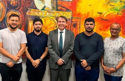 Comitiva Barreirinhense é recebida pelo Secretário de Estado do Turismo, Paulo Matos