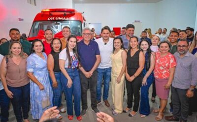 Juscelino inaugura base do SAMU e asfalto nos 73 anos de Vitorino Freire