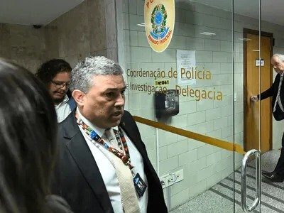 Presidente da CPMI do INSS manda prender líder da Conafer por falso testemunho em depoimento