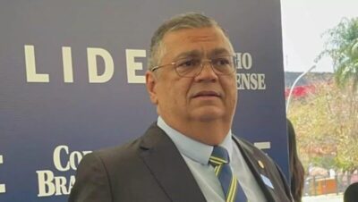 Flávio Dino defende regulação da Inteligência Artificial e diz que dosimetria cabe ao Congresso