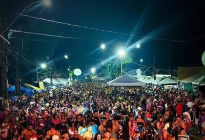 Carnaval da cidade de Rosário arrasta Multidão de Foliões