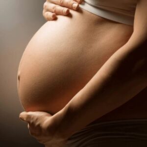Nova lei garante mais tempo de licença-maternidade em caso de internação da mãe ou do bebê