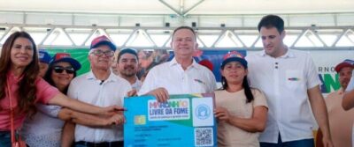 Centenas de famílias de mais três municípios maranhenses recebem cartões do Programa Maranhão Livre da Fome