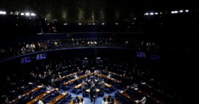 Senado aprova PEC que possibilita calote de precatórios