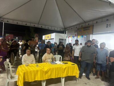 “O nosso trabalho incomoda quem não sabe fazer o mesmo”, diz Astro de Ogum em encontro que reuniu multidão na Vila Palmeira