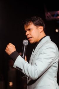 Louva Coelho Neto abre 4ª edição com noite de fé e grande público