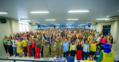 Prefeitura de Timon entrega novos fardamentos a Agentes Comunitários de Saúde e de Combate às Endemias