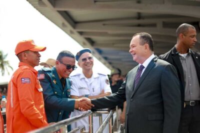 Carlos Brandão prestigia desfile de 7 de Setembro em homenagem aos 203 anos da Independência do Brasil