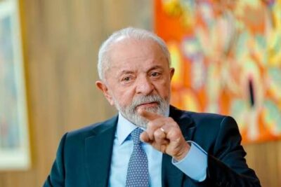 Lula corta comitiva aos EUA e barra políticos para evitar constrangimentos