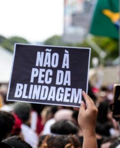 PEC da Blindagem é rejeitada por unanimidade na CCJ do Senado após pressão popular