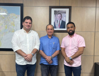 Deputado João Batista Segundo garante investimentos para Pinheiro e Palmeirândia na SINFRA