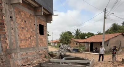 Prefeito Didi Moita acompanha obra de galeria no povoado Barraquinha