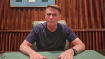 Bolsonaro pede fim do bloqueio das rodovias no Brasil