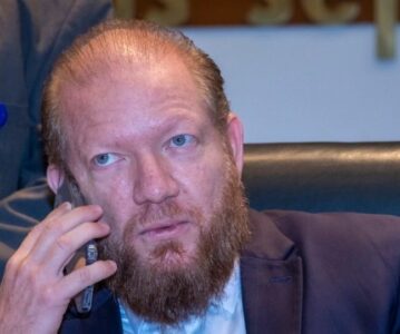 Othelino mira aliada de Lula em meio ao avanço de Orleans Brandão