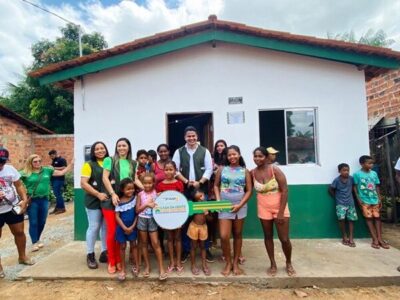 Prefeito Calvet Filho segue entregando moradias em Rosário