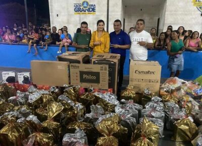 Prefeito Cesar Castro Distribui Lembranças Em Homenagem Ao “Dia Das Mães” Em Cachoeira Grande