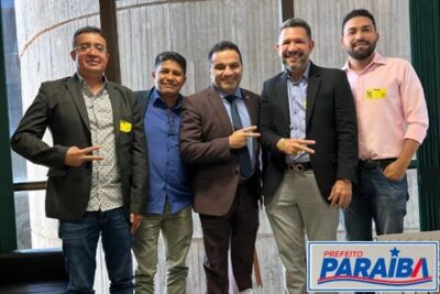 Prefeito Paraíba lidera comitiva em busca de recursos para o município em Brasília (DF)