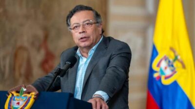 “Podem cair bombas em Manaus, Rio de Janeiro, Bogotá”, diz Petro sobre avanço dos EUA na região