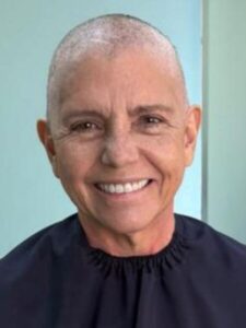 Roseana Sarney exibe nova imagem e recebe apoio nas redes sociais em fase de tratamento contra o câncer