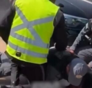 Homem é preso com veículo roubado em terminal de ferry boat do Cujupe