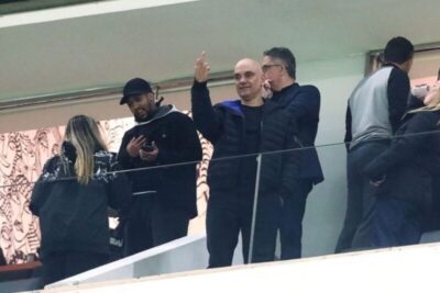 Fotógrafo é demitido após foto polêmica de Moraes em estádio