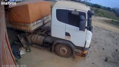 Carreta desgovernada invade casa e deixa três feridos no interior do MA