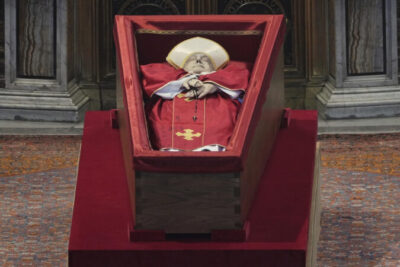 Roma está em estado de alerta máximo e com segurança reforçada para funeral do papa Francisco