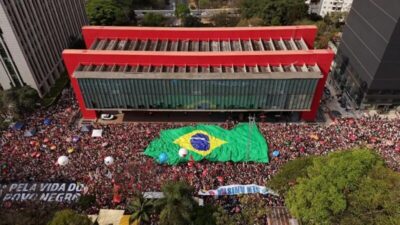 Manifestações contra PEC da Blindagem e anistia de Bolsonaro mobilizam as ruas pelo Brasil
