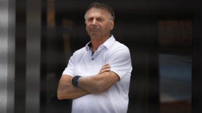 Bolsonaro pega 27 anos e 3 meses de prisão por tramar golpe