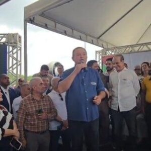 Brandão diz que é vítima de perseguição jurídica, mas não se intimida