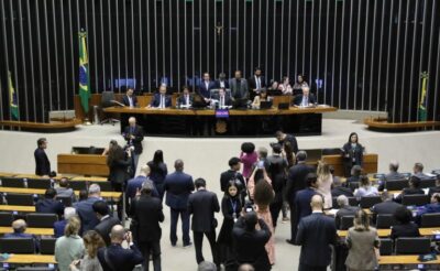 Câmara aprova projeto que proíbe cobrança para sindicatos na folha de aposentados do INSS
