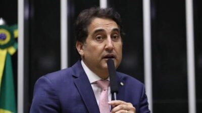 Série Táxi no Congresso: PL 3095/2024 avança e pode obrigar aplicativos a incluírem opção de corrida de táxi