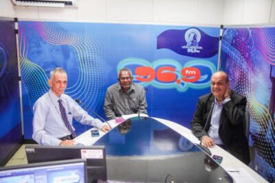‘Em Discussão’ recebe o jornalista Manoel Santos Neto e relembra legado do padre João Mohana