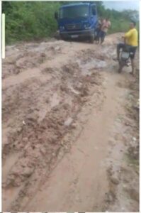 Vídeo – Estrada que liga o povoado Apaga Fogo abandonada, cidadão denuncia o descaso da gestão Zezildo Almeida com a zona rural de Santa Helena