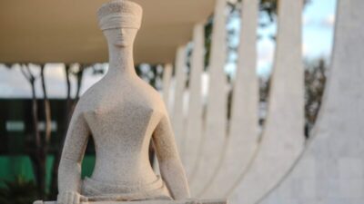 Esse um país sério??? O império dos privilegiados que se volta às vezes contra a elite
