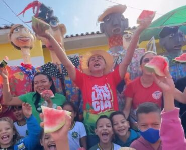 Pela primeira vez, prefeitura de Arari antecipa salários dos servidores no dia de abertura do 48º Festival da Melancia